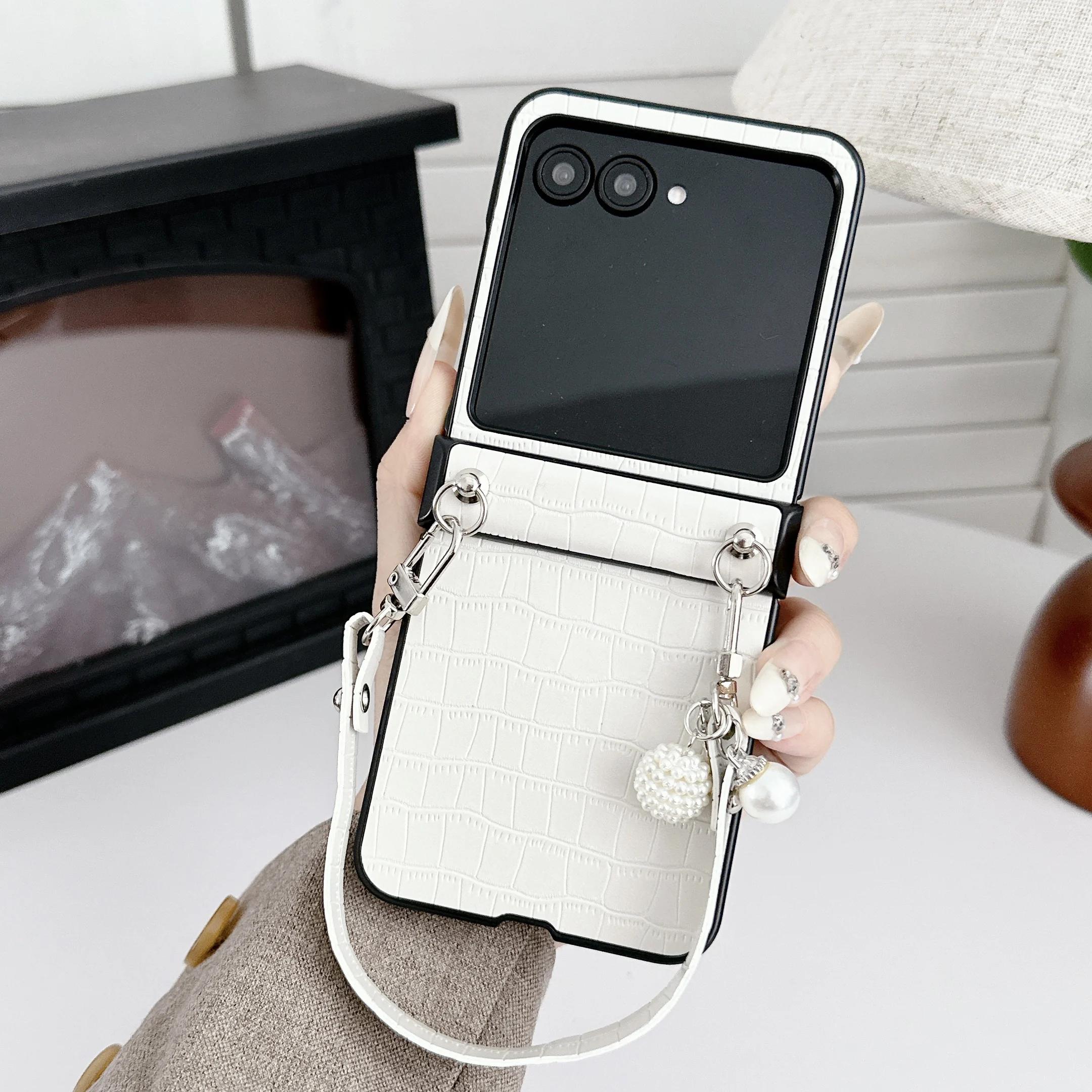 

Шкіряний ремінець на зап ястя з візерунком алігатора Чохол для телефону Motorola Razr 60 Pro 50 Ultra Mooto Razr 40 Протиударний чохол Moto Razr 50 білий