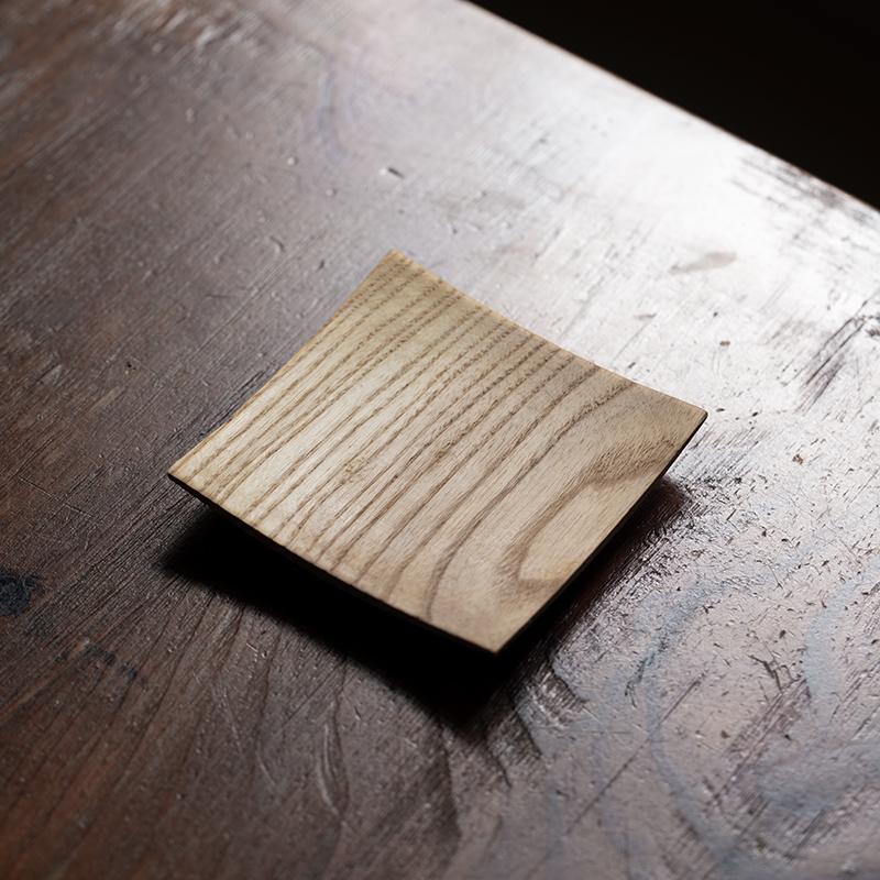 

Black Japanese solid wood smoked teacup thermal insulation pad, tea holder, wooden cup holder, high-end tea tasting coaster