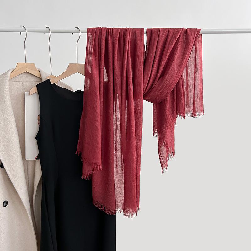 Cotton and linen scarf, fashion, literary style, solid color, linen scarf, women's air-conditioned room, shawl, and sunscreen silk scarf outside.
