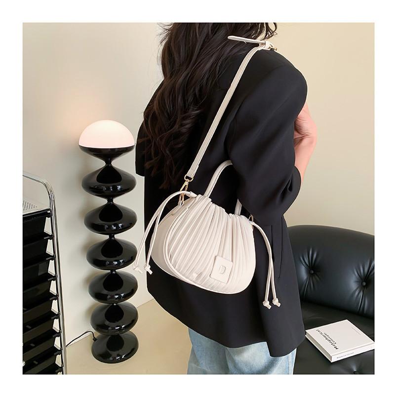 

IELGY Женская портативная сумка-ведро свежего зеленого цвета со складками, универсальная сумка через плечо бежевый