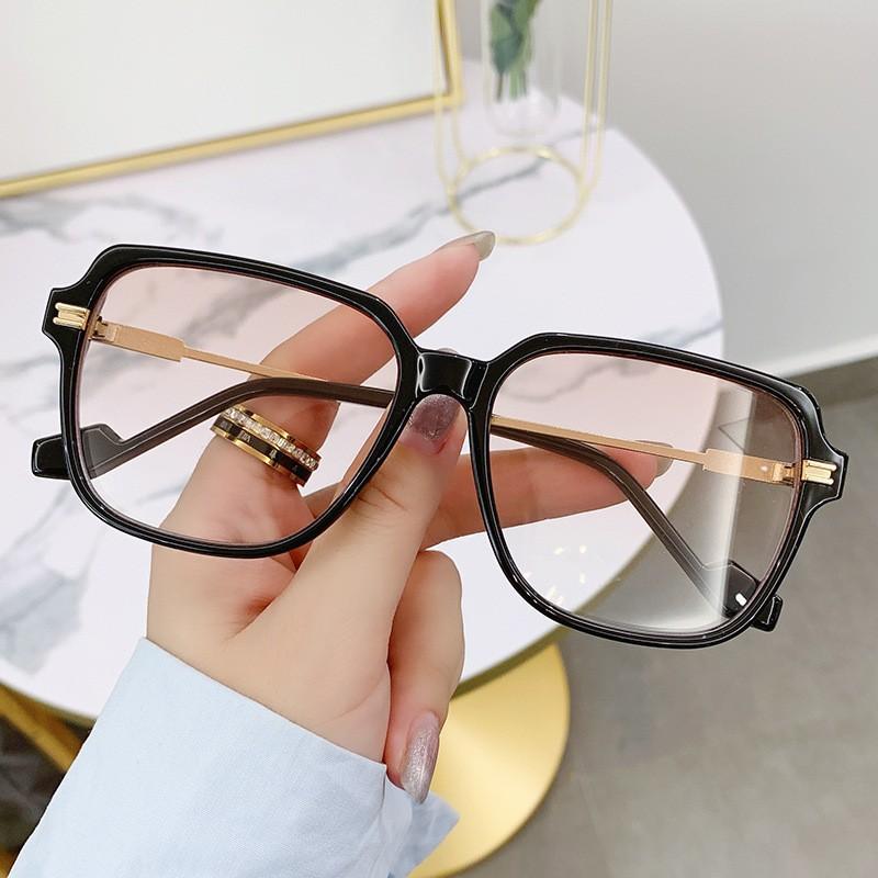 New Arrival Vintage Square Sunglasses Women Men Rectangle Sun Glasses Female Eyewear Sunglasses for Male Female Eyeglasses