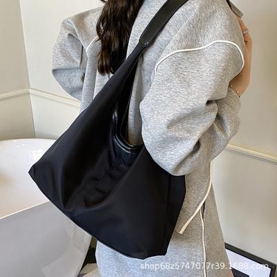 2025 nova bolsa de ombro estilo preguiçoso de luxo leve bolsa de axila design de nicho bolsa de ombro simples casual bolsa simples para o dia a dia