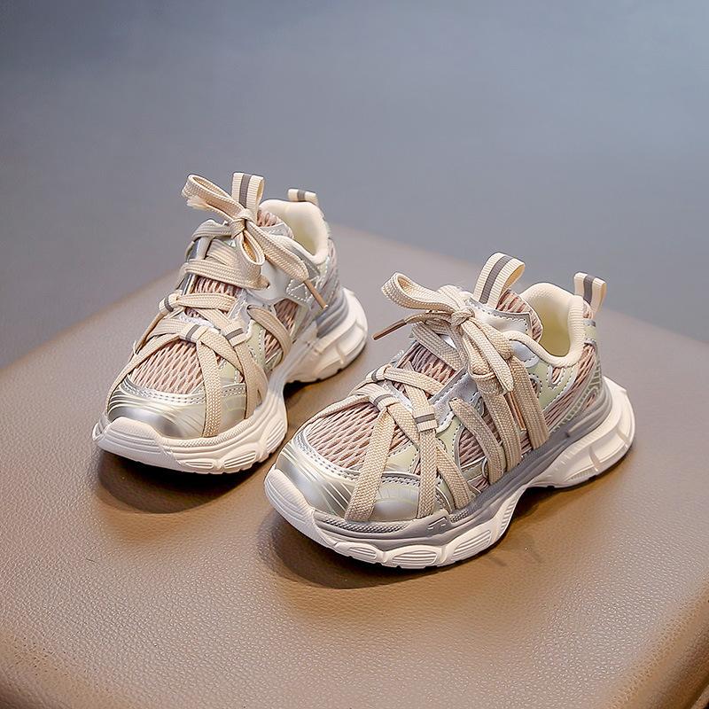 Children's sports shoes 2025 autumn new boys and girls mesh breathable straps dad shoes soft sole non-slip running shoes