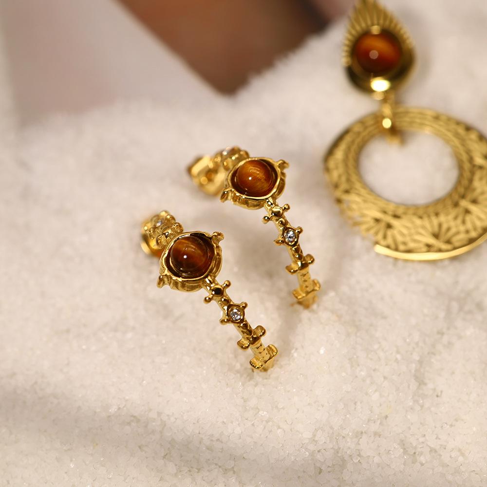 French Retro Tiger's Eye Earrings: Titanium Steel with 18K Gold, Non-Fading Natural Stone, Elegant Brown Design.