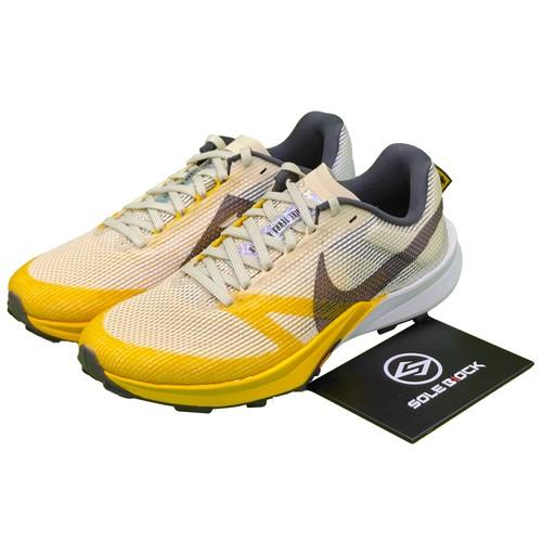 

Nike Kiger 10 Lightning Medium Ash - FV3929-700 EU 41 жёлтый