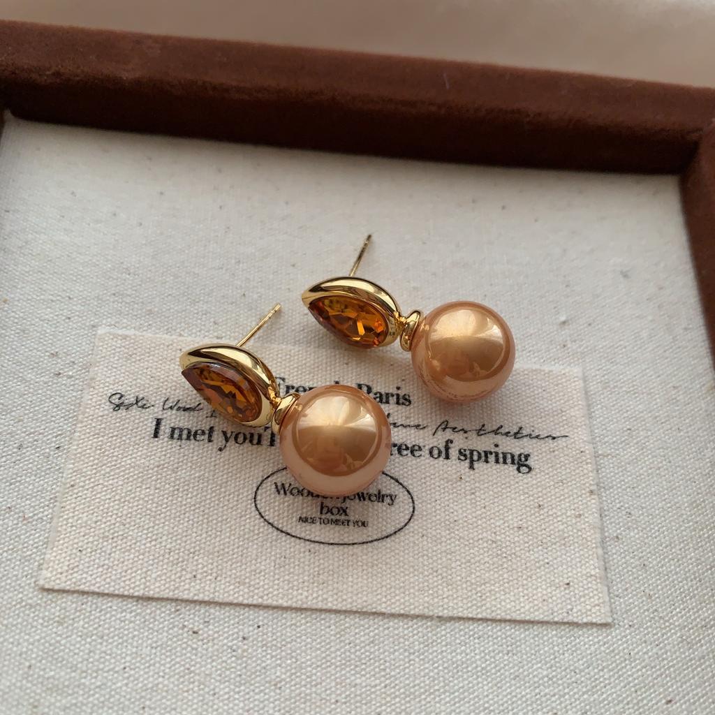 Water drop shape orange gemstone pearl earrings earrings are elegant and exquisite, niche fashion design, high-end sense, light luxury and versatile