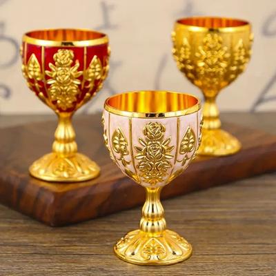 Verre à vin, Coupe à spiritueux miniature sculptée, Calice à vin blanc portable en alliage vintage, Décoration créative de fête de mariage, 30 ml, 1 pièce