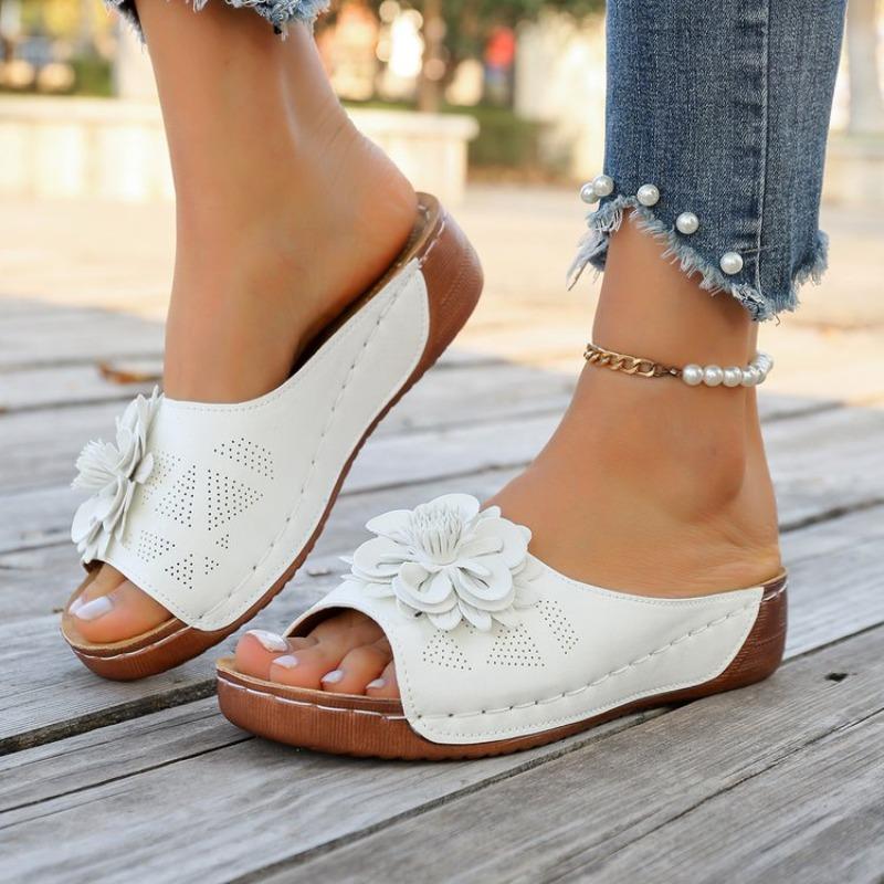 Women Slippers Casual Wedges Shoes Women Elegant Low Platform Slippers Fashion beach Slides Women Summer Soft Heels Sandals