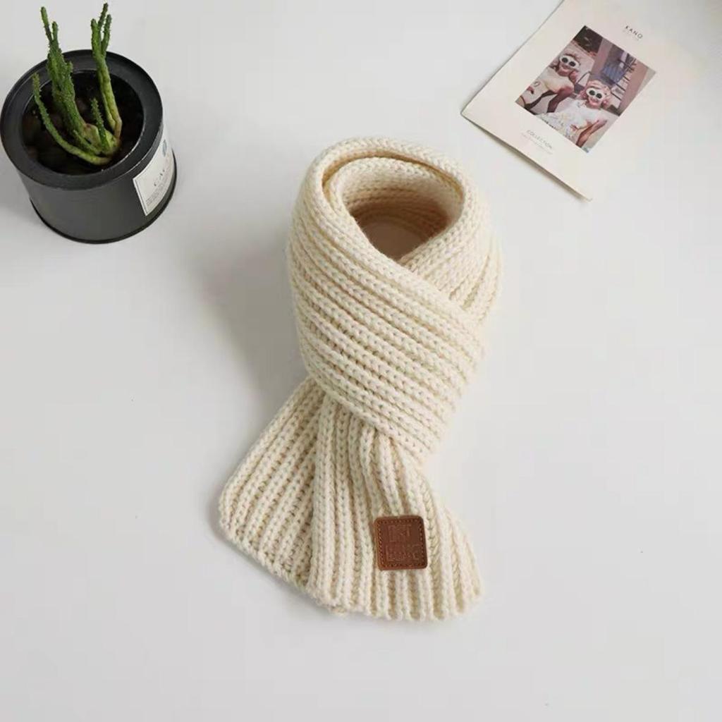 Zimowy gruby szalik dzianinowy dla dzieci: Styl koreański, Wiatroodporny, Jednolity kolor, Skórzana naszywka