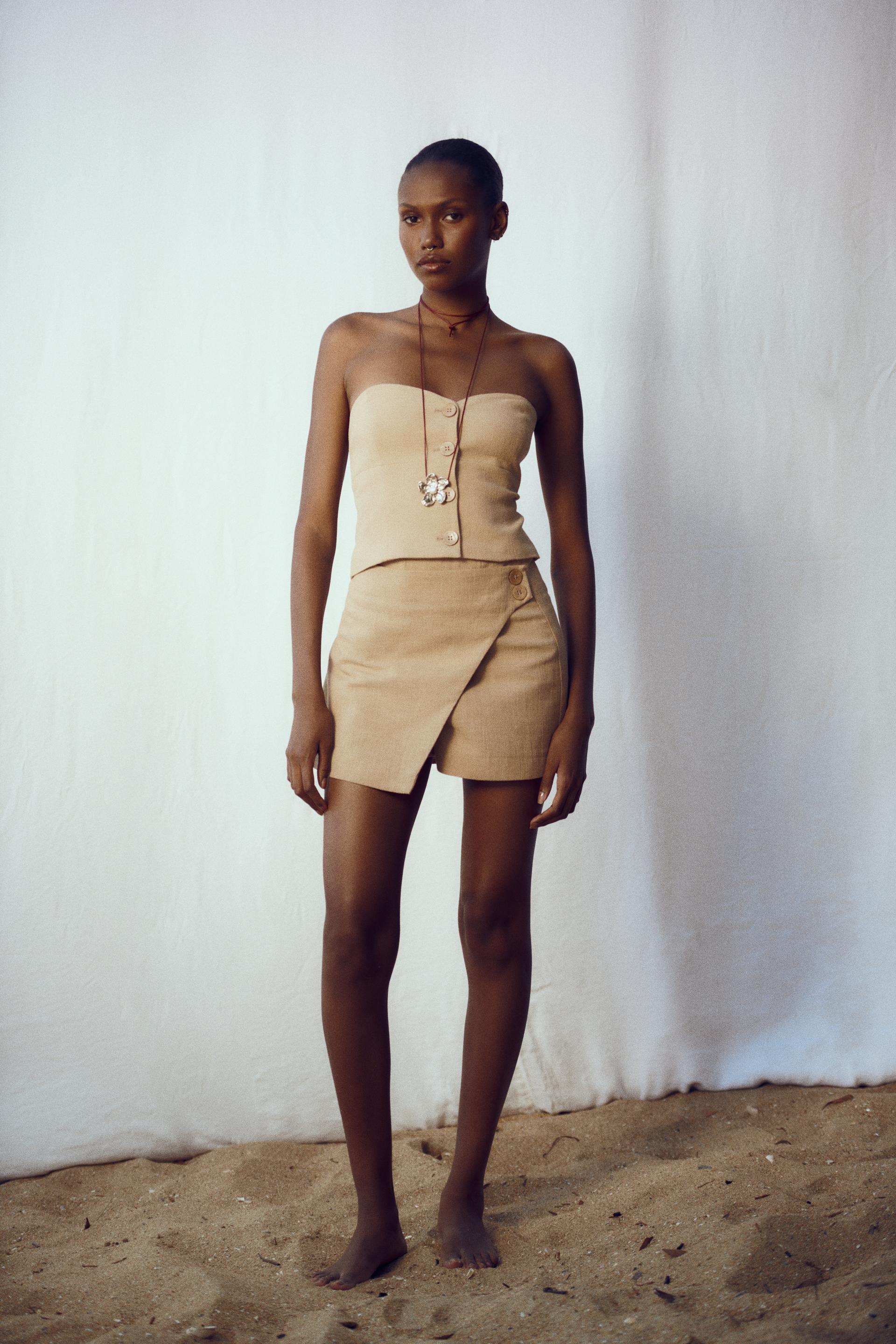 

ЖИЛЕТ-БЮСТЬЕ В РУСТИКЕ