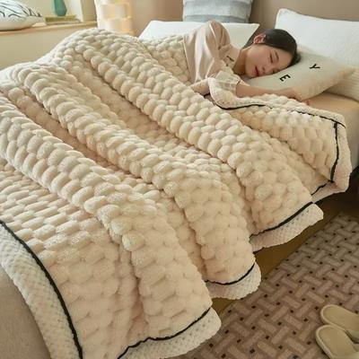 Coral Fleece Warm Blanket Soft Flannel Double-Sided Thick Golden Turtle Fleece Suitable For Bedroom Blankets