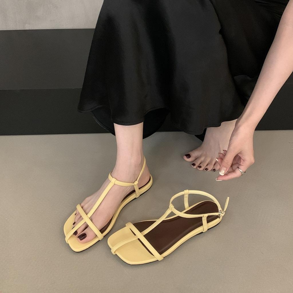 Französische Sandalen mit flacher Sohle und dünnen Riemchen, Damenschuhe 2025 neu, Sommer, koreanische Version, vielseitig, minimalistisch, Strandschuhe, Römerschuhe