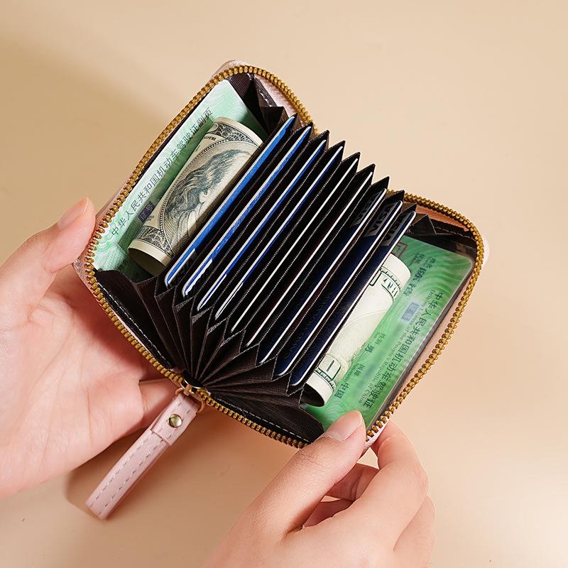 French Chic Quilted Accordion Card Holder for Women with Multiple Card Slots & Coin Purse