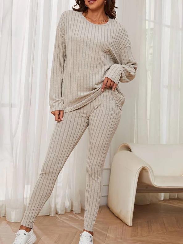 Women's 2024 Autumn Fashion: European & American Casual Loose Round Neck Ribbed Knitted Suits