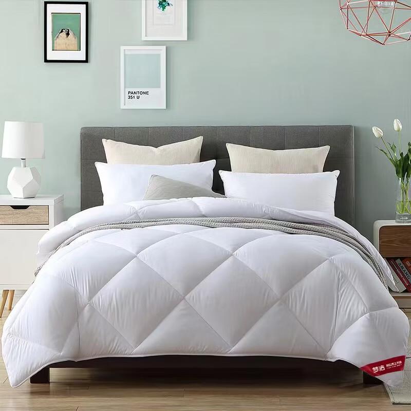 Mengjie Antibacterial Seven-Hole Soybean Fiber All-Season Quilt