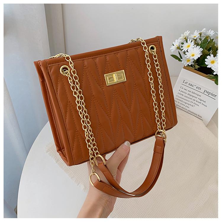 

Текстура вышивки ромбом 2025 осень новый тренд мода большая вместимость простая цепочка плечевая сумка мессенджер женская коричневый