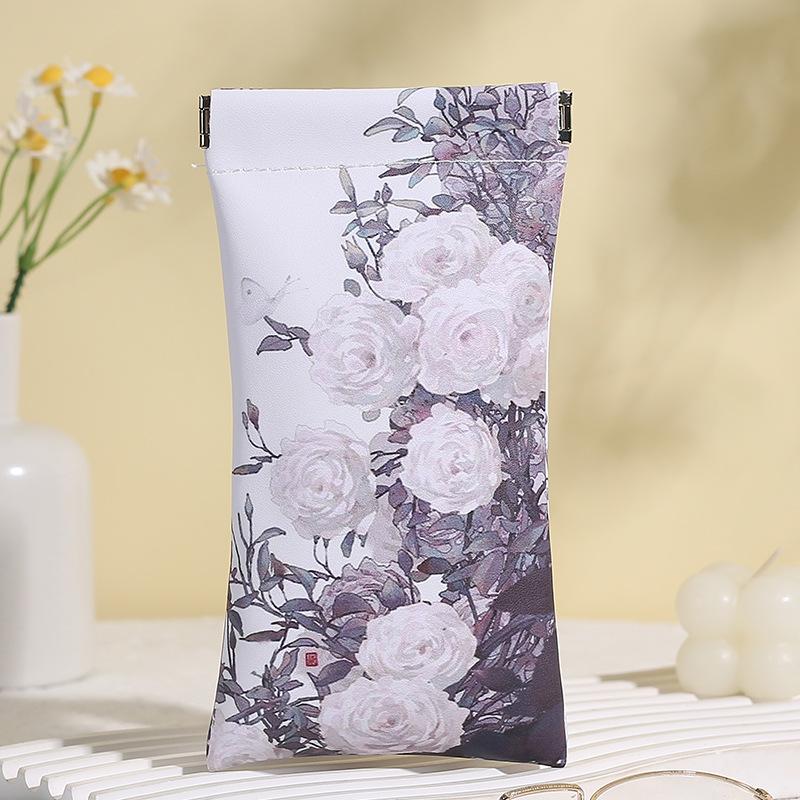Long Sunglasses Storage Pouch Floral Pattern Soft Fabric Protective Case Lightweight Portable Eyewear Bag with Secure Closure for Daily Use