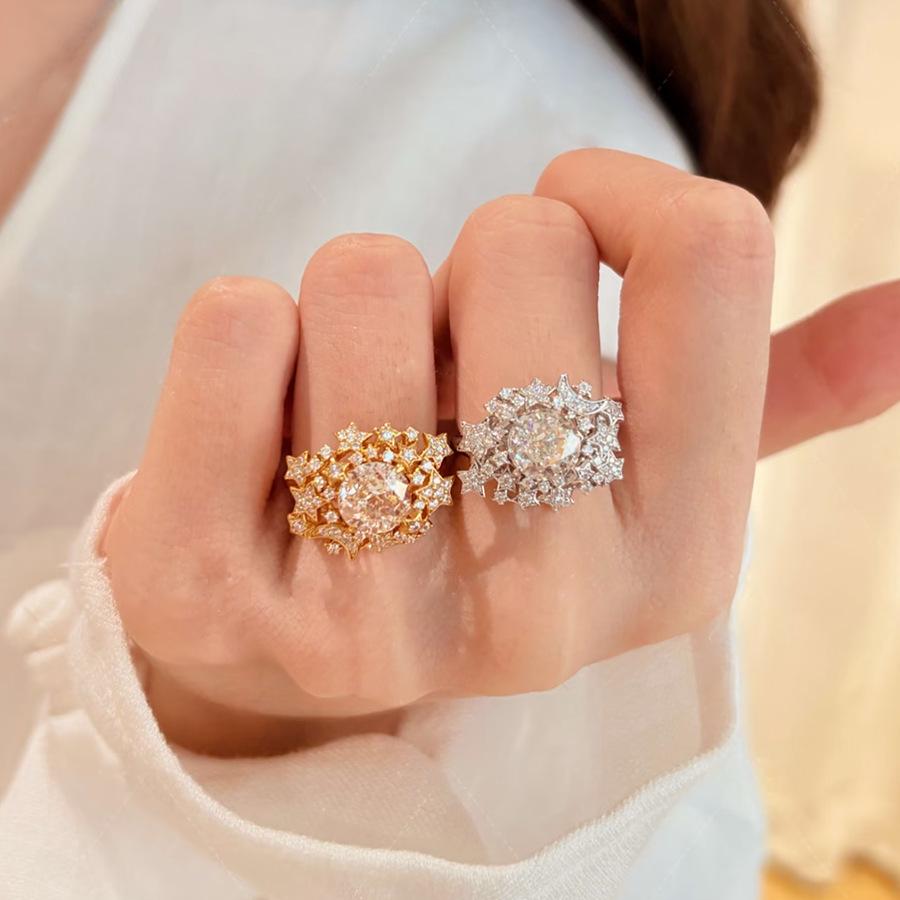 Fashion Light Luxury White Moon Fan Star Ring Niche Design Sense Simple Diamond Star Cluster Diamond Ring Stacked Women