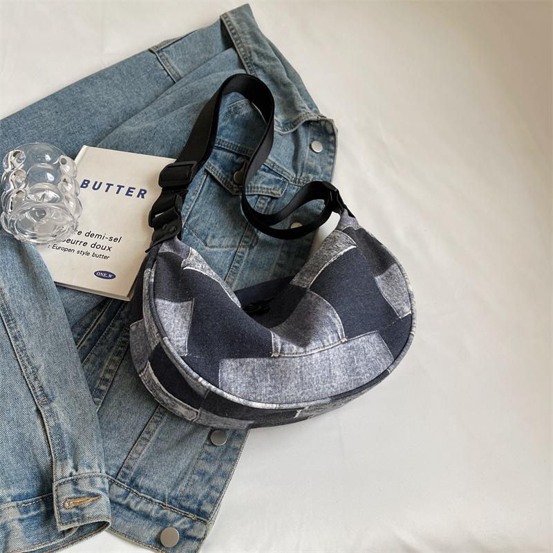 Джинсовая сумка в клетку женская сумка на плечо подмышками сумка на плечо сумка синий — фото 11