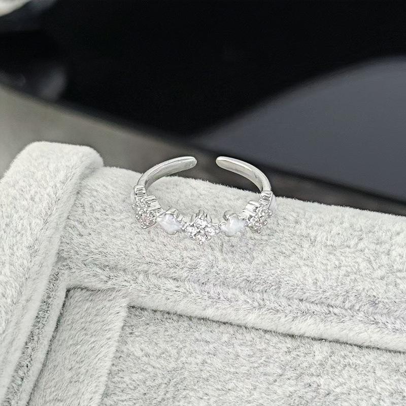 Geometric Light Luxury, High-End Sense, Thin Ring, Personalized Opening Ring, Simple Micro-Inlaid Flash Zircon, Super Fairy Ring, Female.