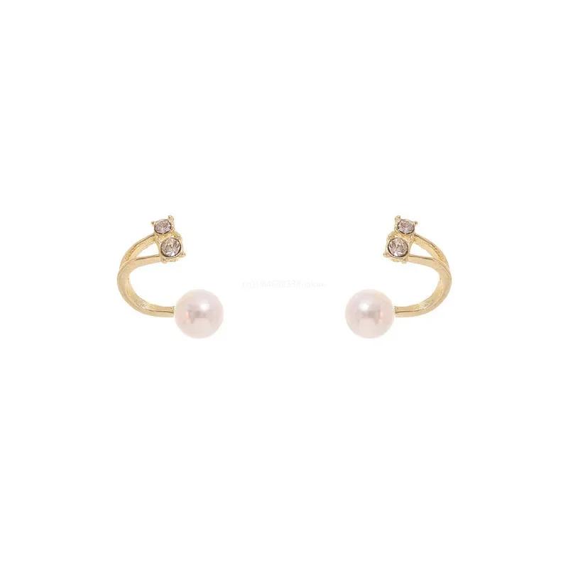 1pc New Pearl Earrings Silver Needle Hypoallergenic Earrings Exquisite Heart Shape Stud Earrings for Women Fashion Party Jewelry