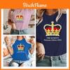 Stilvolles T-Shirt zur Feier des Platinjubiläums der Königin mit Union-Jack- und Kronen-Print