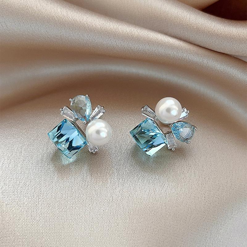 Zircon pearl square stud earrings French high-end earrings women's niche fashion earrings