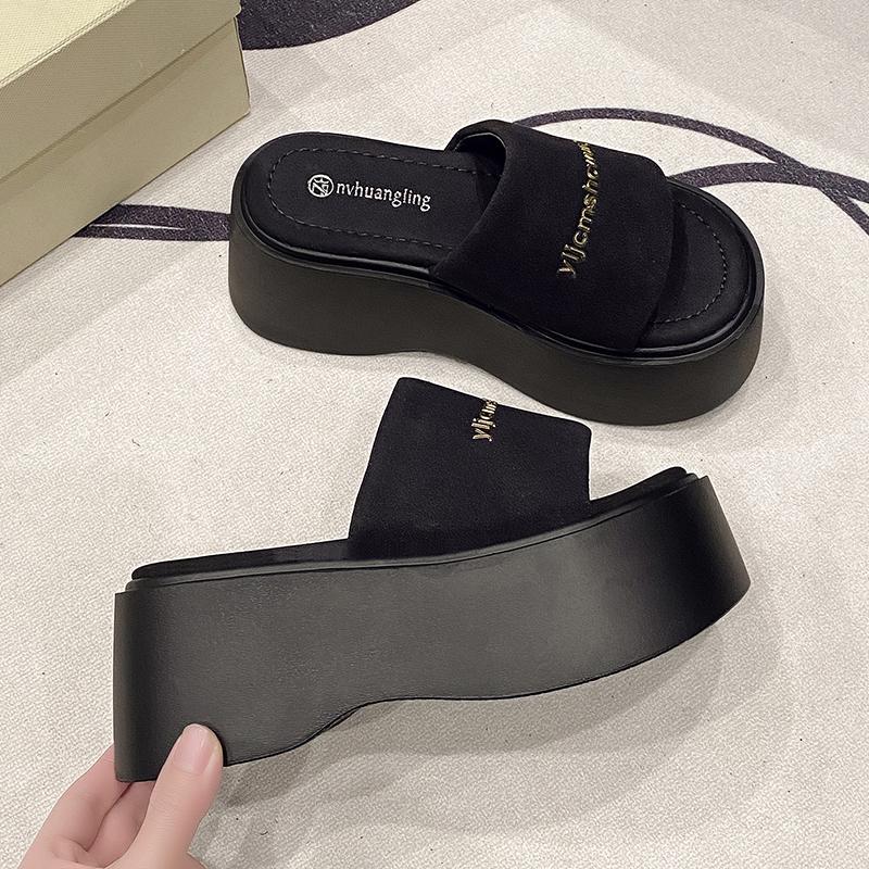 Fashion New Summer Women Slippers Thick Soles Flip-Flops Ladies Wedge Heels Beach Shoes Woman High Platform Slippers Outside Sandals 8CM