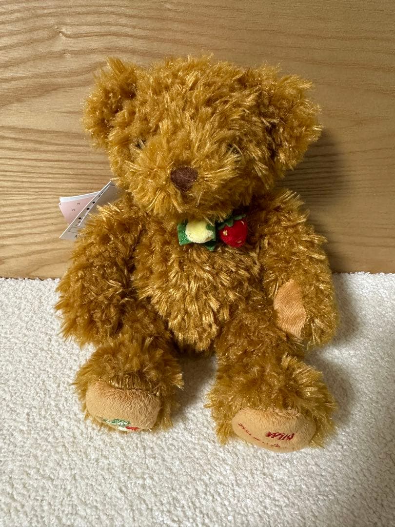 

[USED] Wild Strawberry Teddy Bear with Music Box