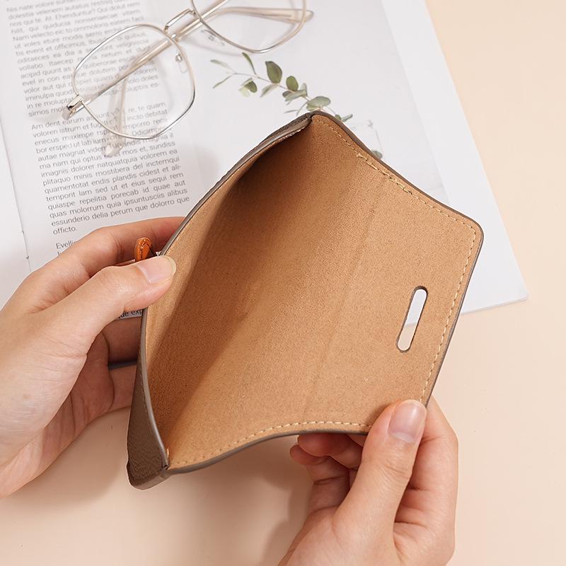 Women's Artistic Pressure-Resistant Sunglasses Pouch - High-End Portable Protective Case