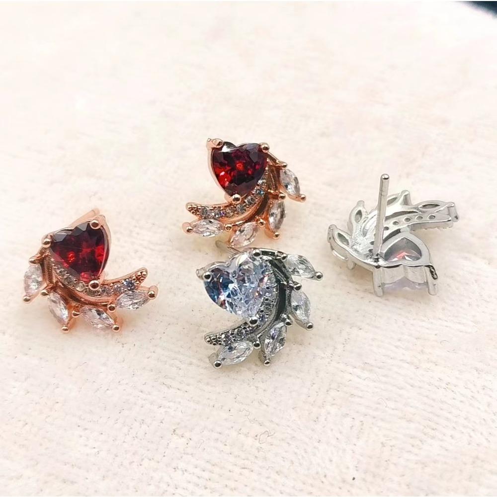 Rose Gold Phoenix Tail Stud Earrings Women's Exquisite Small High-end Earrings Fashion Versatile Earrings