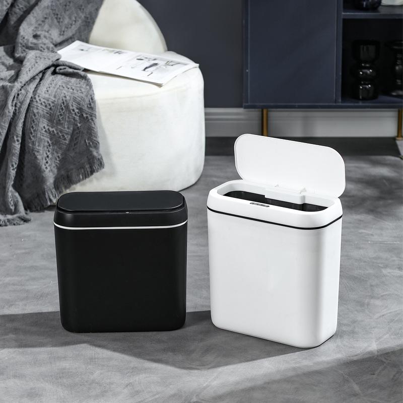 Pattumiera Intelligente Impermeabile IPX5 con Display LED, Coperchio Silenzioso e Attivazione a Pedale