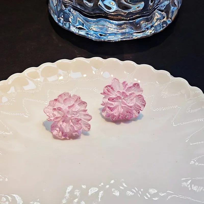 New Big White Flowers Stud Earrings for Women Personality Fashion Unique Design Brincos Wedding Zircon Wholesale Birthday Gift