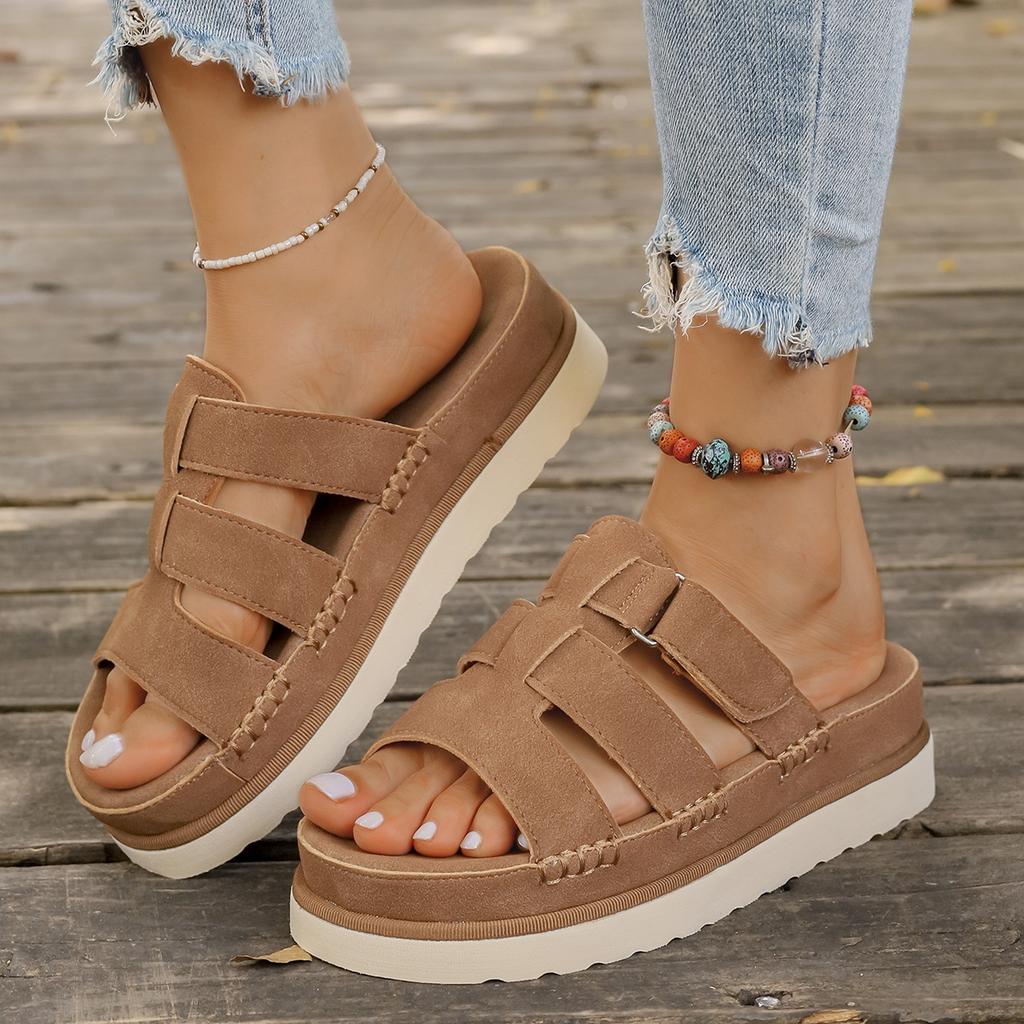 Women Slippers 2025 New Buckle Chunky Vacation Shoes Ladies Lightweight Platform Sandals Comfortable Beach Slippers Slides Women