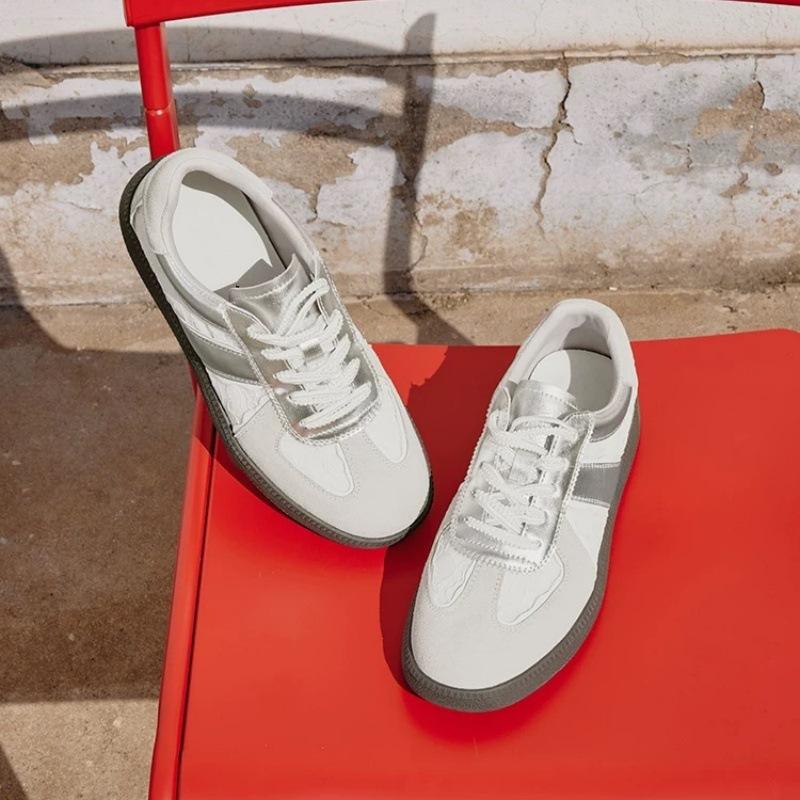 Leather retro lace edge German training shoes women's 2025 new versatile color matching casual sports shoes platform white shoes women
