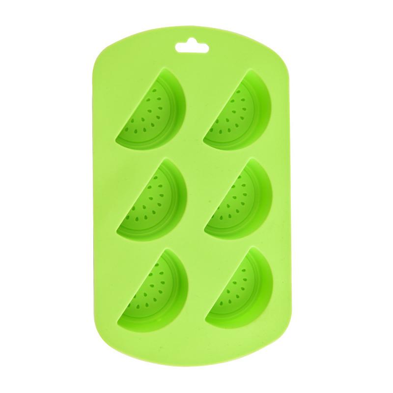 Silicone Fruit Ice Cube Trays In Various Styles,Strawberry, Pineapple, Lemon, And Other Fruit Shapes.