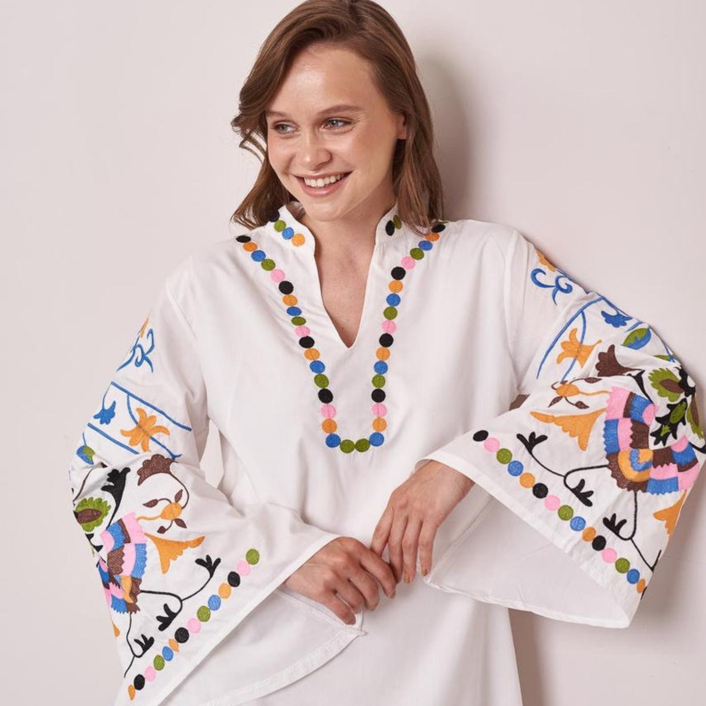 

Сукня жіноча з вишивкою квітковою в українському стилі Стефанія L білий