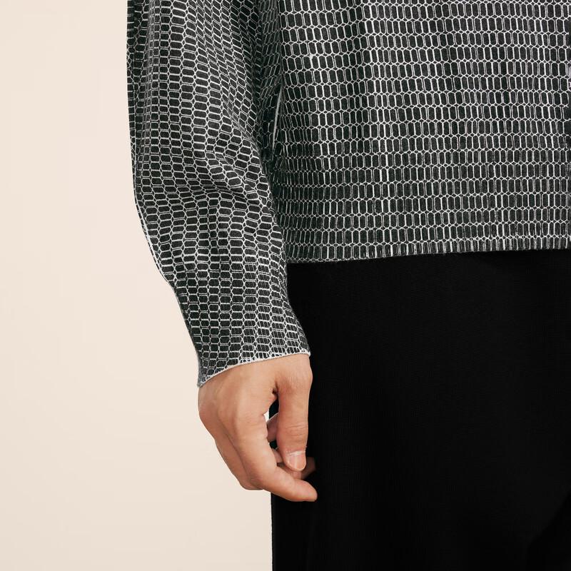 Pull CROQUIS Homme Automne 2024 Silhouette en H Col Rond Manches Longues