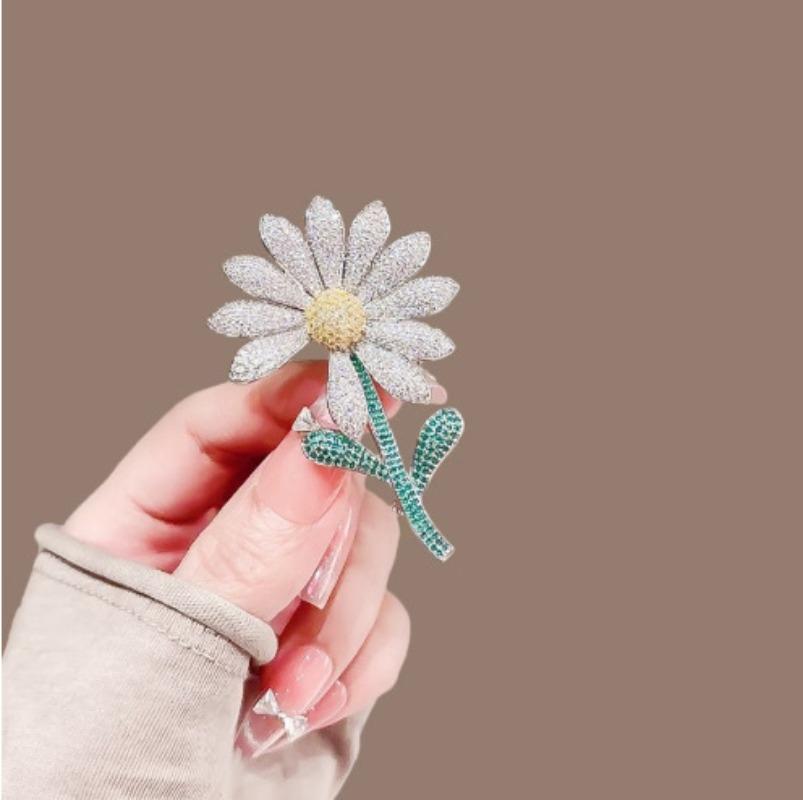 1Pc Exquisite Daisy Sunflower Brooch Fashion Personality Pop Pin Inlaid Zircon Jewelry Accessories Party Banquet Daily Gift