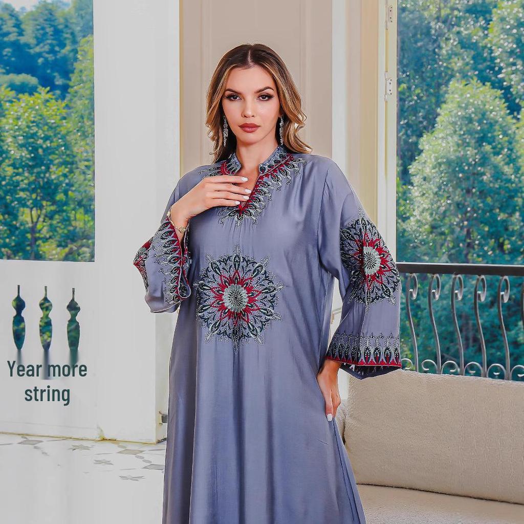 In-Stock Embroidered Abaya: Loose-Fit Women's Dress, Middle Eastern Style