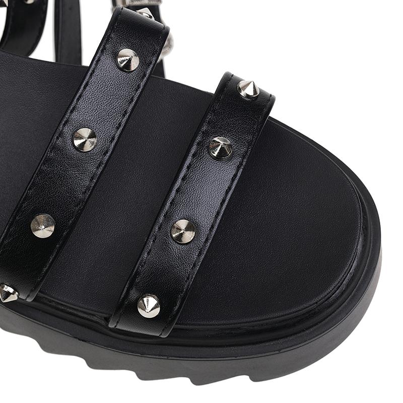 

Т-образные ремешки для ног, металлические заклепки, металлическая пряжка для ремня, римский стиль, сексуальные женские сандалии, платформа, каблук с вырезами, глянцевая лакированная кожа 39