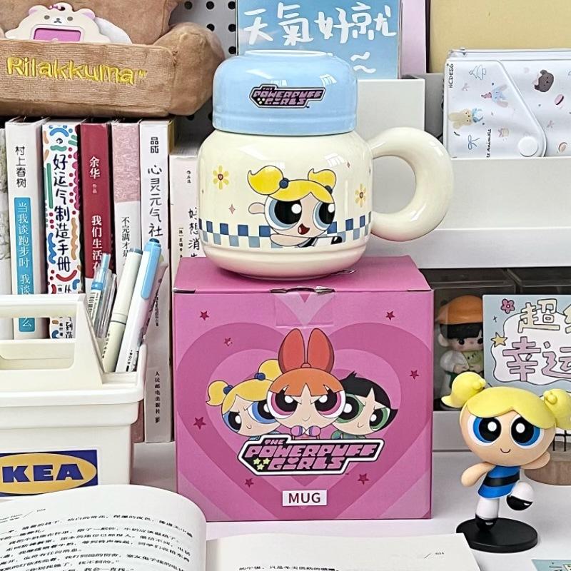 Ceramiczny kubek Powerpuff Girls z pokrywką na prezenty urodzinowe dla dziewczynek, praktyczne pamiątki, wysokiej jakości kubki do picia