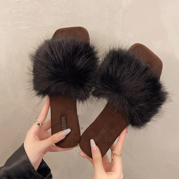Fashion Shoes Woman 2025 Slippers Casual Low Fur Flip Flops Pantofle Winter Footwear Luxury Plush Flat New Slides Female Shoes Plush Sli