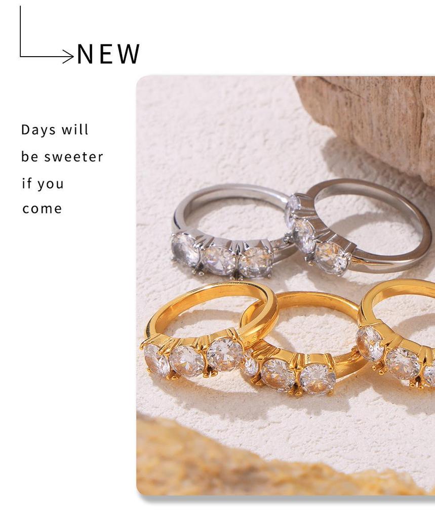 Elegant French Minimalist Gold-Plated Titanium Ring Set with Cubic Zirconia