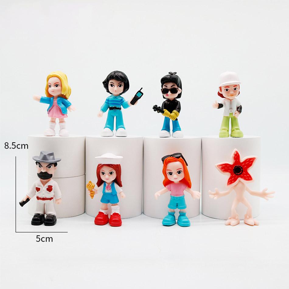 

PVC Material | 8-Piece Vintage Sci-Fi Cute Character Figurines - Desktop Decoration, Collector’s Item & Christmas Holiday Gift