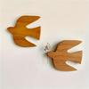 Artistic Wood Swallow Sculpture Wall Hanging Wooden Bird Statue Plaque Ornament for Children Bedroom Nursery Decoration