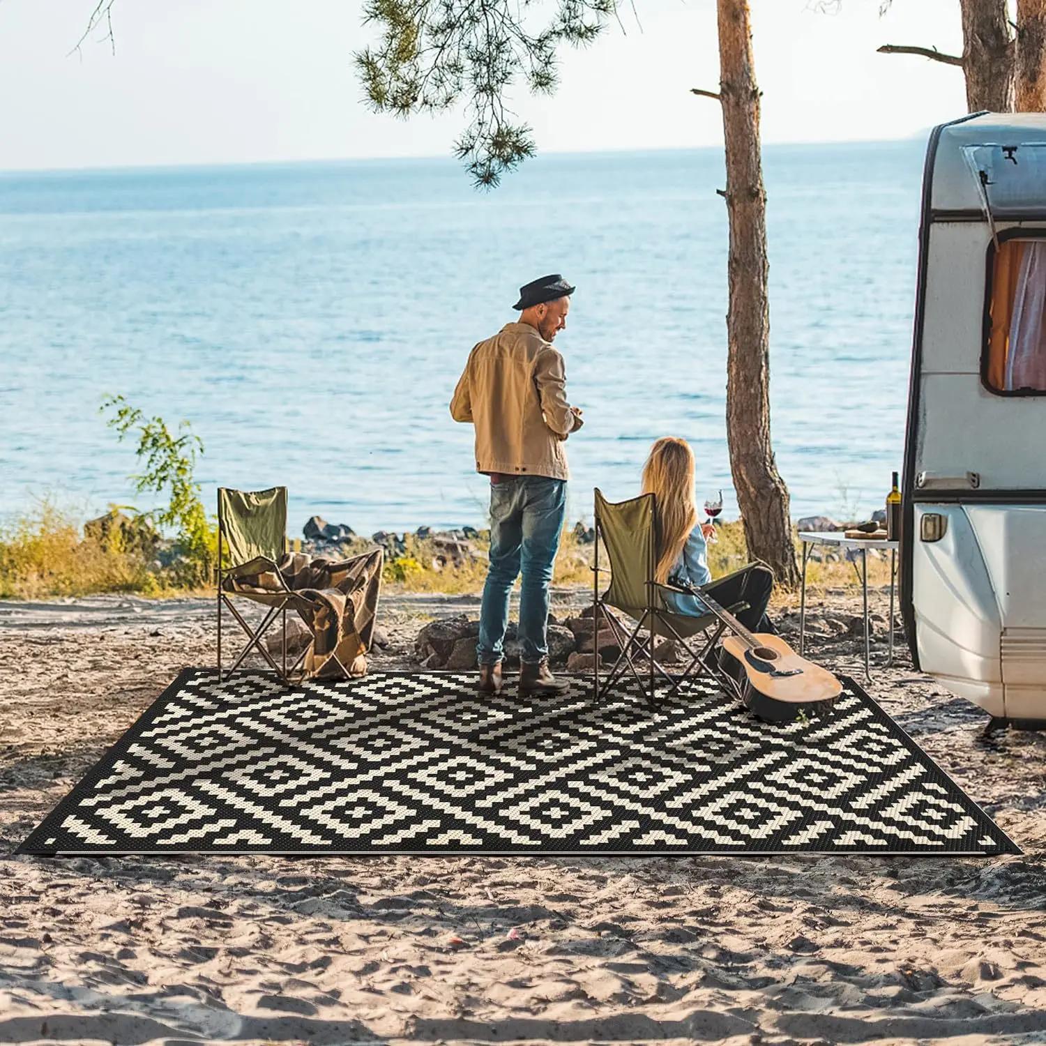 

1 Piece Large Size Foldable Outdoor Rug Waterproof Geometry Multi-Scene Floor Mat Crystal Velvet Deck Camping RV Easy To Storage 80x160cm
