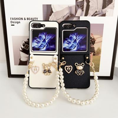 Luxury Cute Cartoon Heart Bow Rabbit Pearl Bracelet Phone Case for Samsung Z Flip 5 Z Flip 4 Zflip3 Shockproof Back Cover