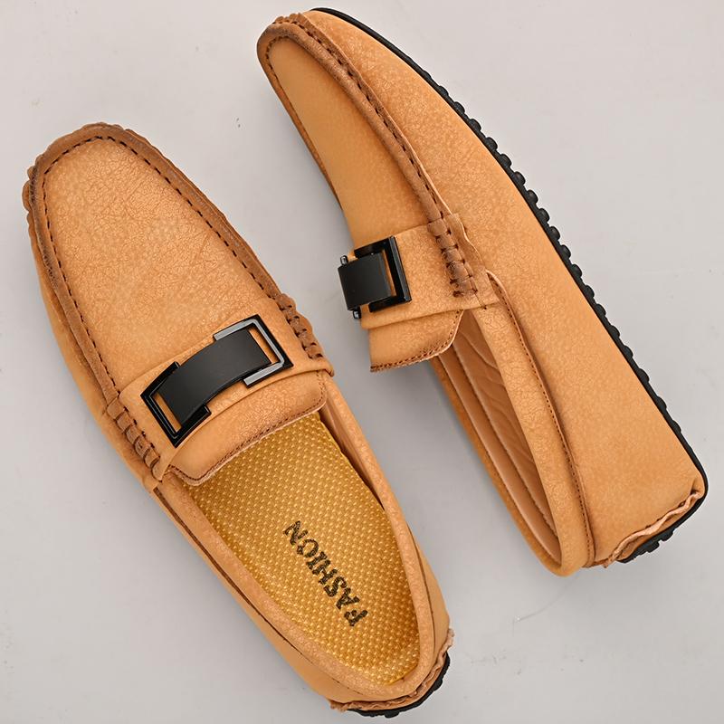 Suede Leather Men Casual Shoes Slip on Flats Comfy Fashion Loafers New Men Business Shoes All-match Walking Flats Drive Footwear