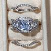 Noble Lady Wedding Ring Set with Brilliant CZ Gorgeous 3PC Bridal Ring Sets Delicate High-quality Accessories for Women